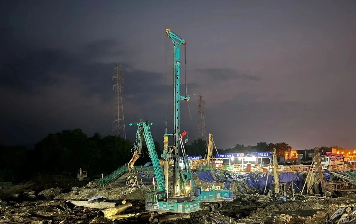 1726733873116659.jpg 都江堰城市美潔物資科技利用園項目完成樁基施工1.jpg